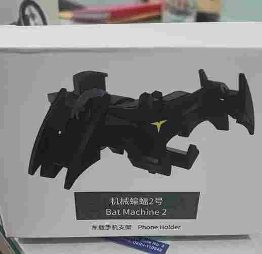 Batman-Themed Phone Car Holder – Sleek Dashboard Mount for Superhero Fans