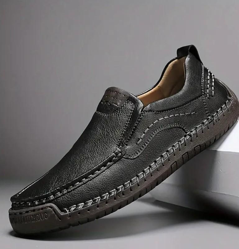Breathable Anti-Skid Casual Footwear with PU Leather Sole