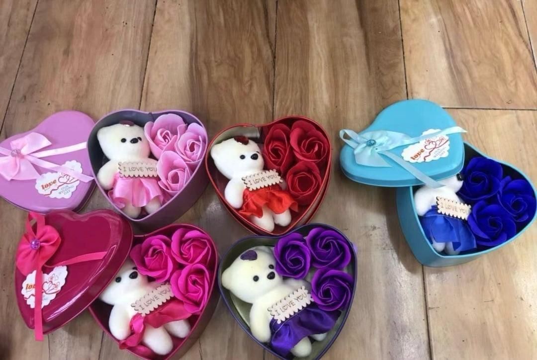 Bear Rose Gift Box – The Perfect Token of Love!